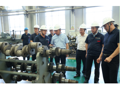 水發集團總經理助理、安全總監（jiān）馮（féng）建（jiàn）忠一行到勝動集團調研指導